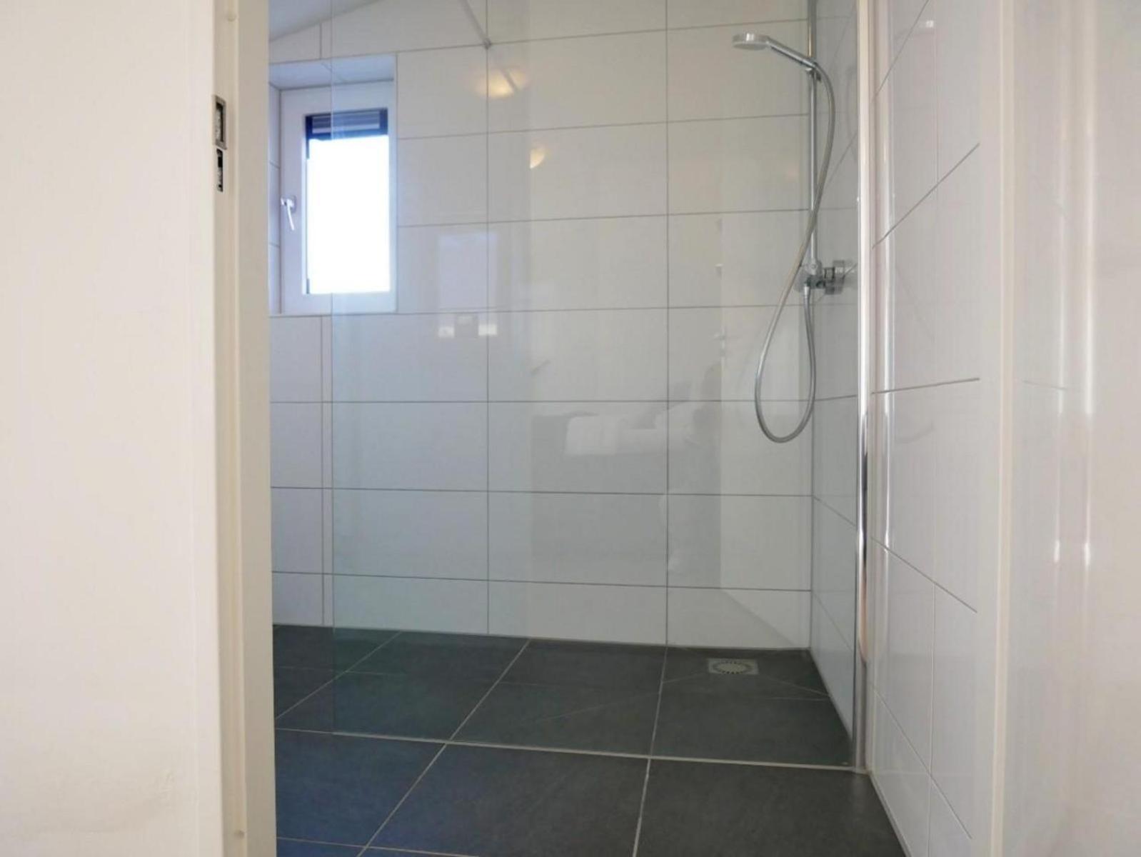 De Wielen 64 Sint Maarten Luaran gambar